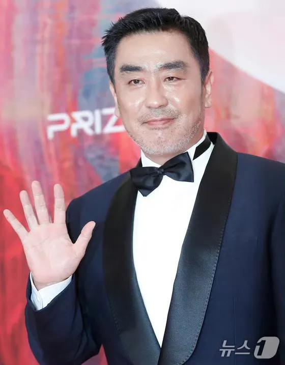 百想奖:宋钟基坐冷板凳,宋慧乔扬眉吐气,汤唯美的出众