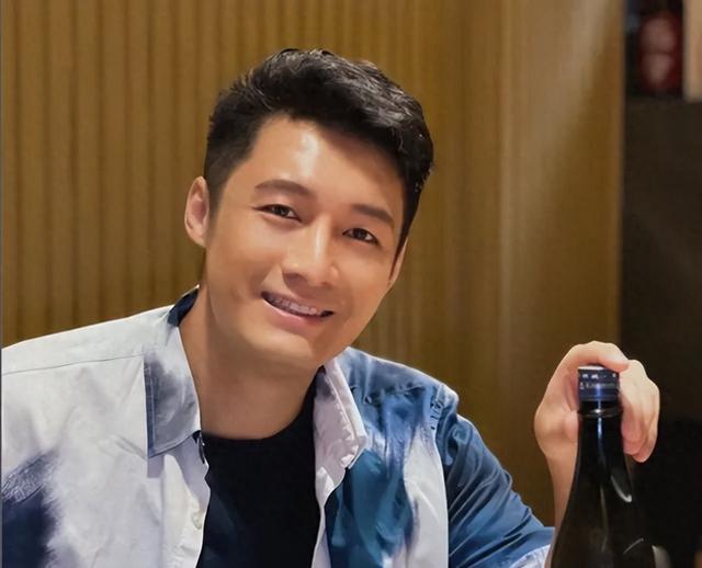 翟威廉因家庭原因拒结婚，享受多伴侣生活，入行后仅跟一女星拍拖