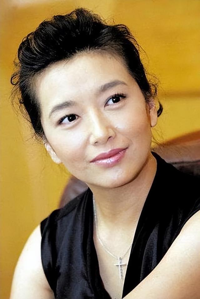 江珊现任丈夫曝光：比前任靳东还要帅，还是我们熟悉的男演员