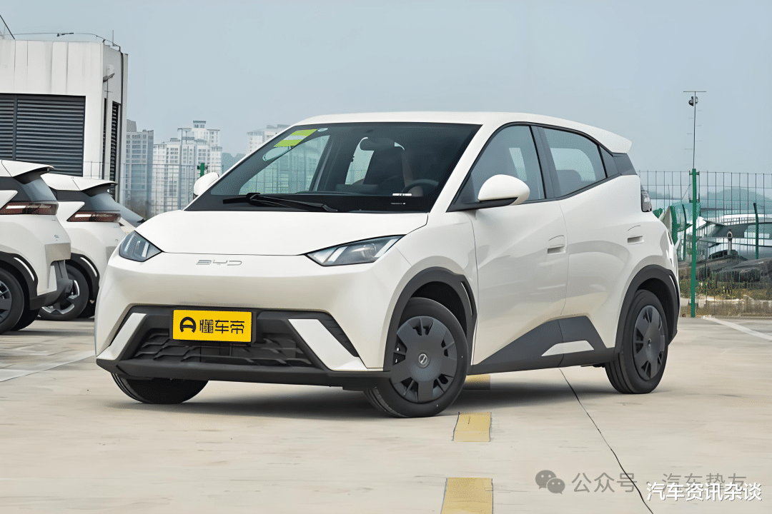 比亚迪才是“不坑穷人”，仅卖6.98万，1.5L+22000公里综合续航