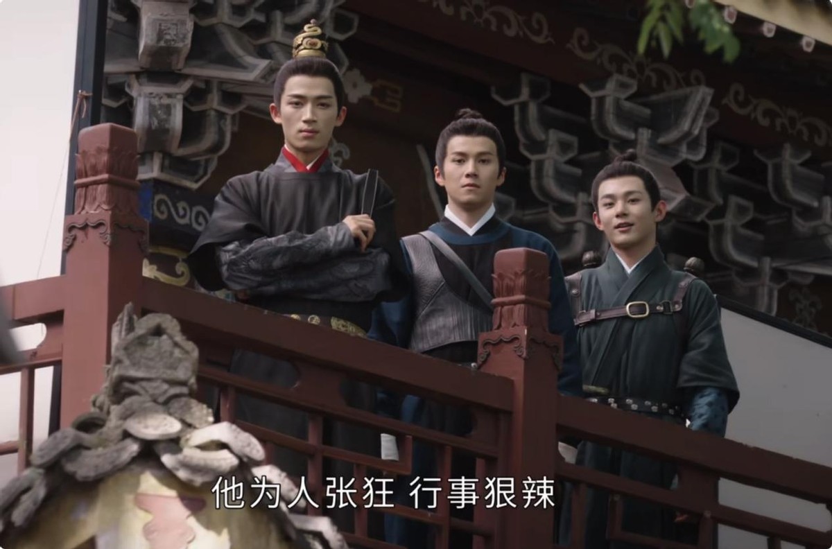 《墨雨云间》审美让人疑惑，两个“奸夫”惊鸿一瞥，男主颜值却刺痛我眼