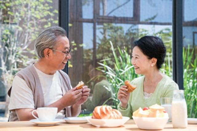 生姜加上一物，打通全身血管！中老年人常吃，心梗、脑梗绕道走