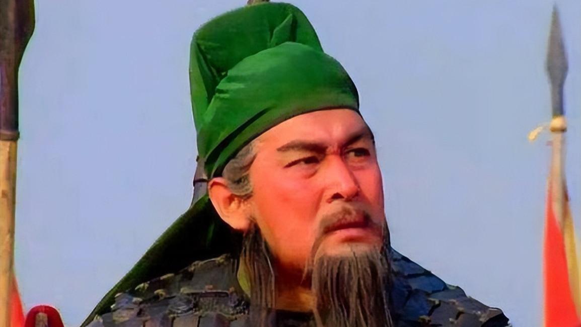 “关羽”陆树铭墓地照曝光，造价10万，刻有雕像，香炉写招财进宝