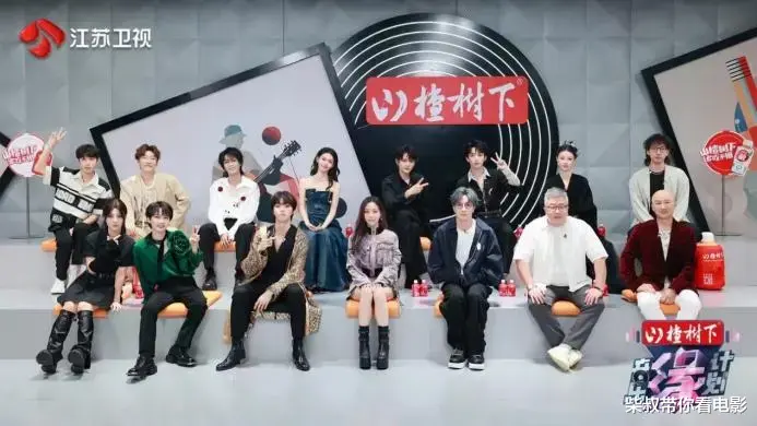 离婚6年,张靓颖现状曝光,反观前夫冯珂,两人已是云泥之别!