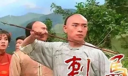 55岁TVB「绿叶王」拒靠亲戚邵逸夫，北上娶单亲富婆打造饮食王国