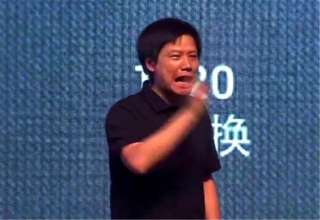 刚刚曝光的新款“小米SU7”,把全国网友都看懵了