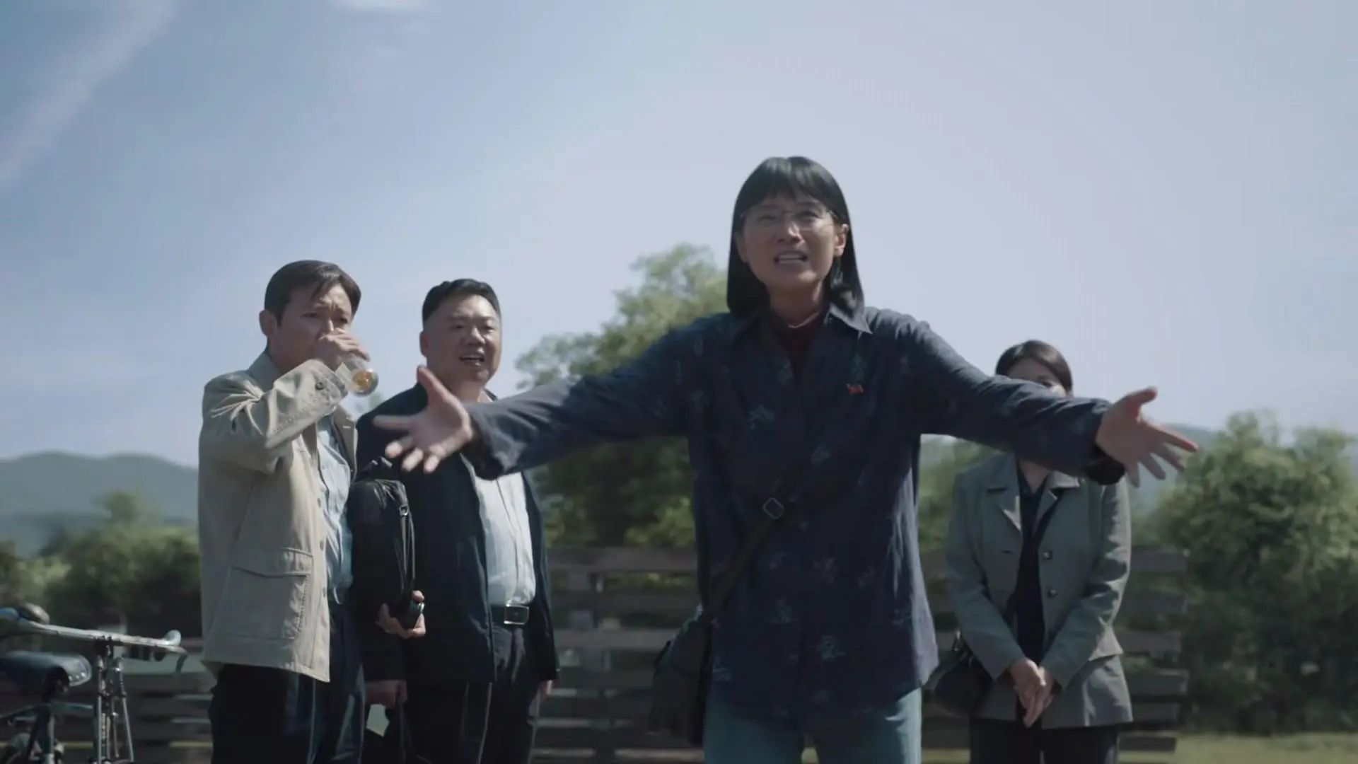 央1《山花烂漫时》开播,说真的,这才是普通观众梦寐以求的国民好剧!