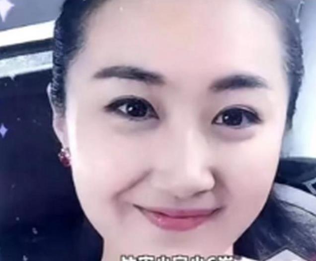 与原配结婚七年,成名后却立马离婚娶美女粉丝,宋小宝如今怎样?