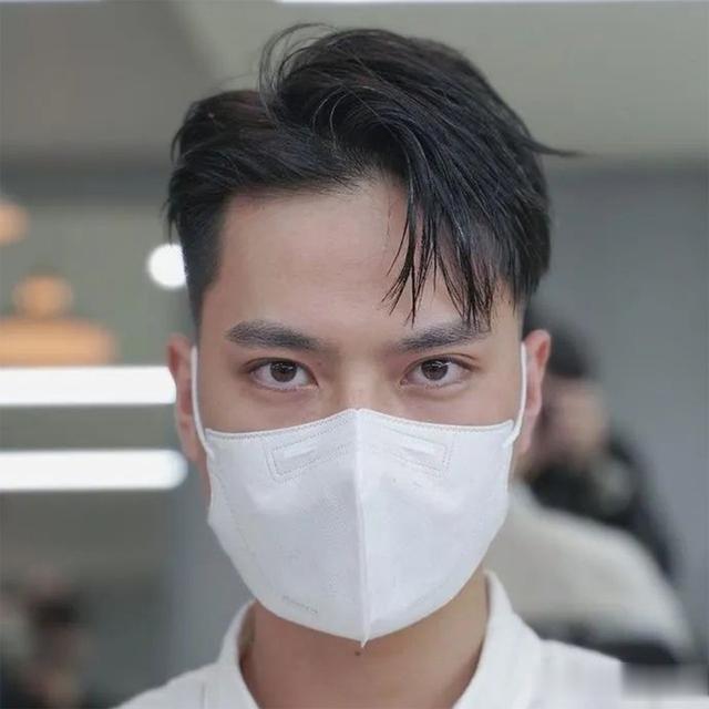 男生夏季不剪“飞机头”也很帅，试试这3款，清爽时髦涨颜值！