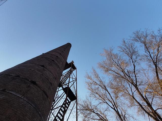 人工智能时代,哪些\铁饭碗\正在批量生锈?