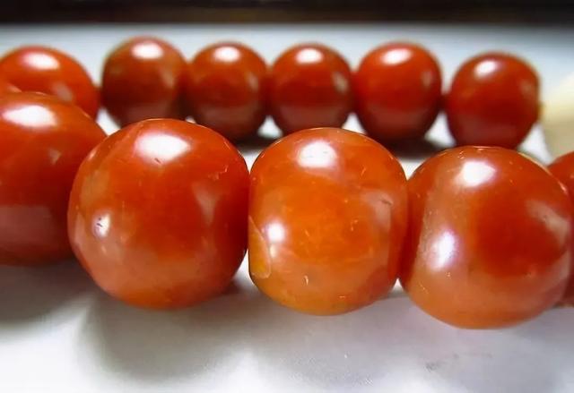 手串无须多，一个胜十个，这7种老手串，有一串此生足矣