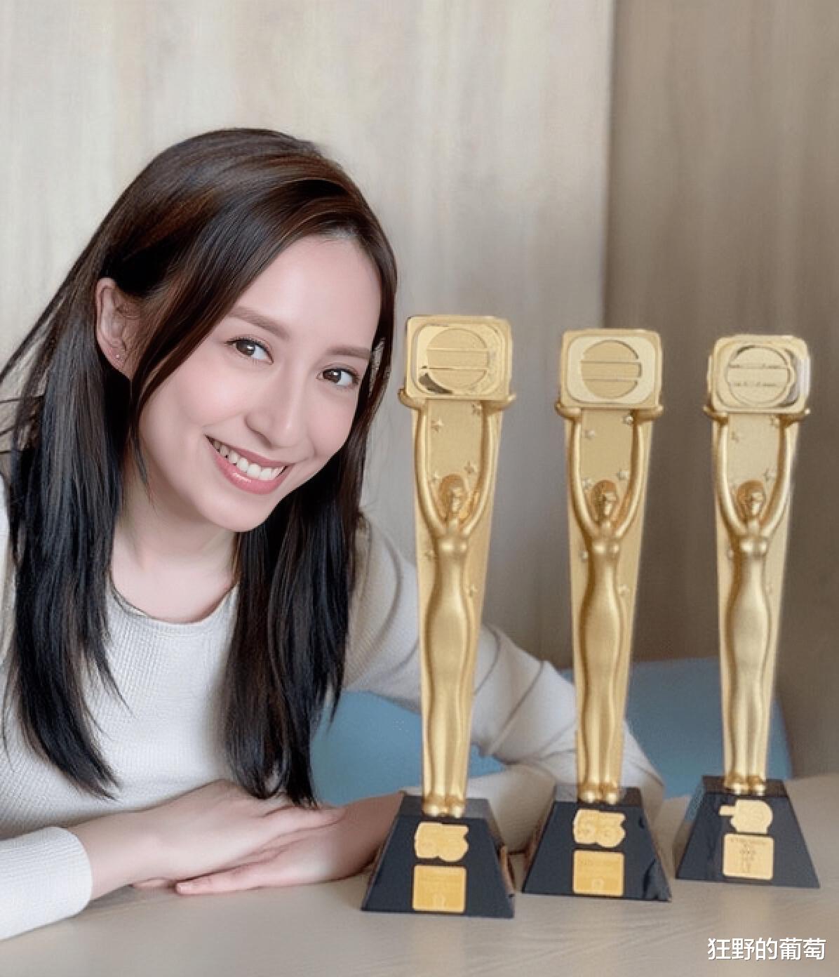 知名港星移民加拿大节衣缩食,吃顿寿司都说奢侈,面相大变急衰老