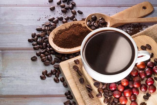 黑咖啡减肥法靠谱吗?提醒:这5类人,尽量远离咖啡,不妨了解下