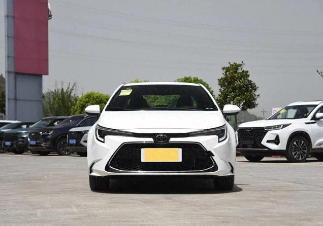 “几乎零差评”的3款日系车，省油耐造保值率高，越开越舒服