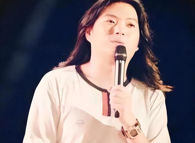 被高晓松“卖掉”!她27岁一袭红衣吊死婚房,怎成为汪峰一生的痛