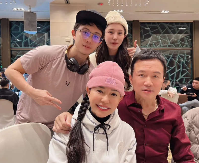 孙安佐被送入精神病院,狄莺称儿子在泰国被人下蛊导致精神错乱