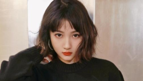 关晓彤自剪短发，疑似和鹿晗已经分手...