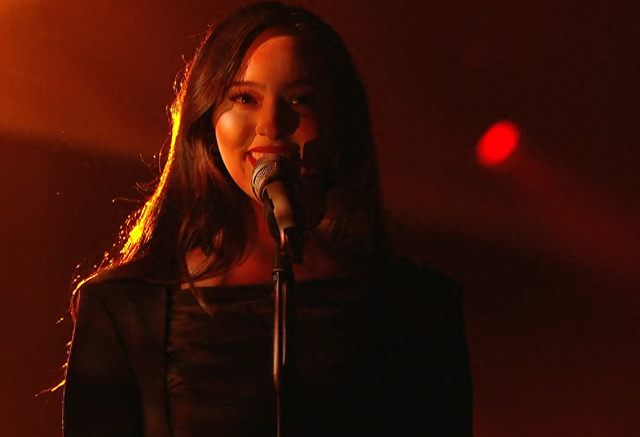 表面红得发紫,却拿不出一首像样的代表作,这些明星太尴尬