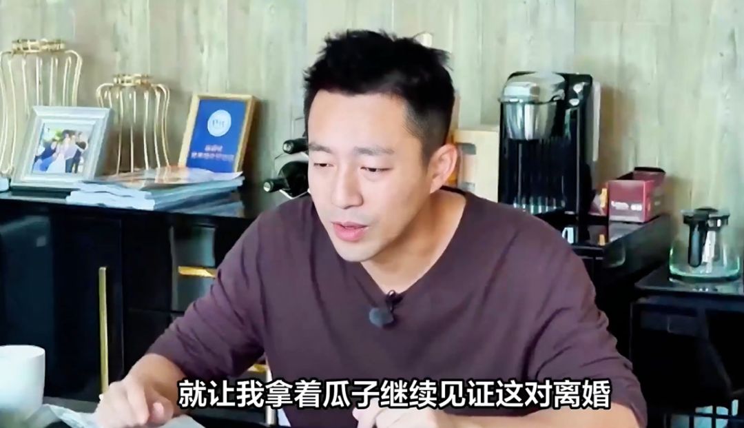 离婚撕逼大战翻越火箭! 大S一家对师汪小菲, 狠甩狗血炸弹!