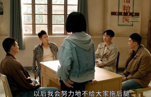 张艺谋《雪迷宫》收视炸了:躲过黄景瑜,我却被41岁男二号惊艳了