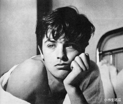 阿兰德龙的初恋99岁了,回忆起往事,她说:阿兰德龙对我很温柔