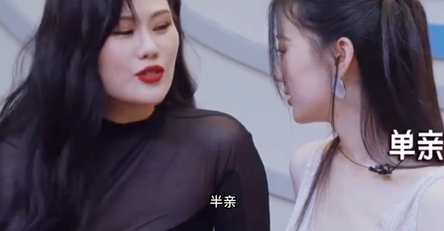 单依纯|大四学生单依纯：出道三年两上春晚！是老天爷赏饭吃还是家有矿？
