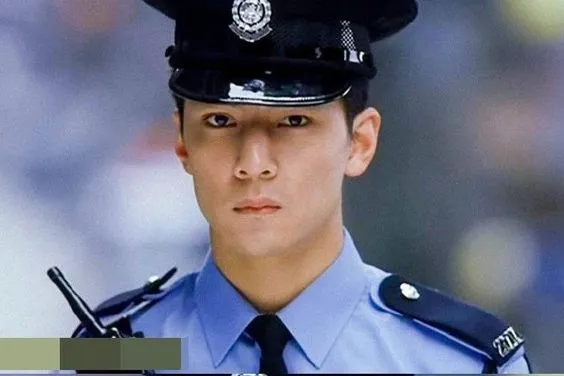 被嘲发福变老的吴彦祖,50岁又帅?回了颜值巅峰!