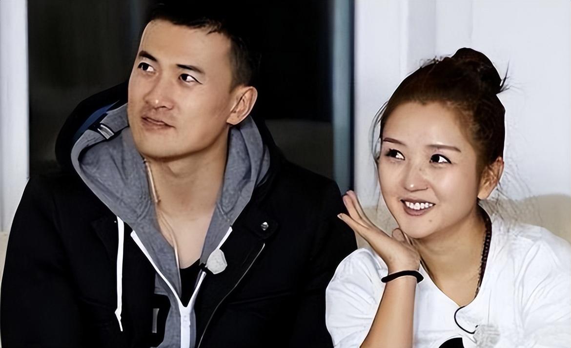 风水轮流转，被诬陷的前夫借《庆余年》翻身，何洁却成了“小丑”