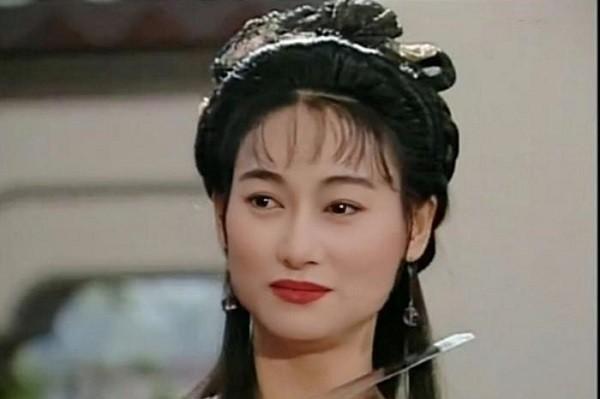 过度医美有多可怕!杨紫寿星公头，张雨绮笑不出来，最可怕的是她