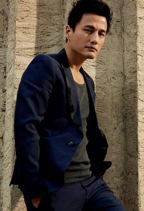 长相痞帅演86部戏也没红，49岁被郭麒麟带红，网友直呼帅似汉尼拔