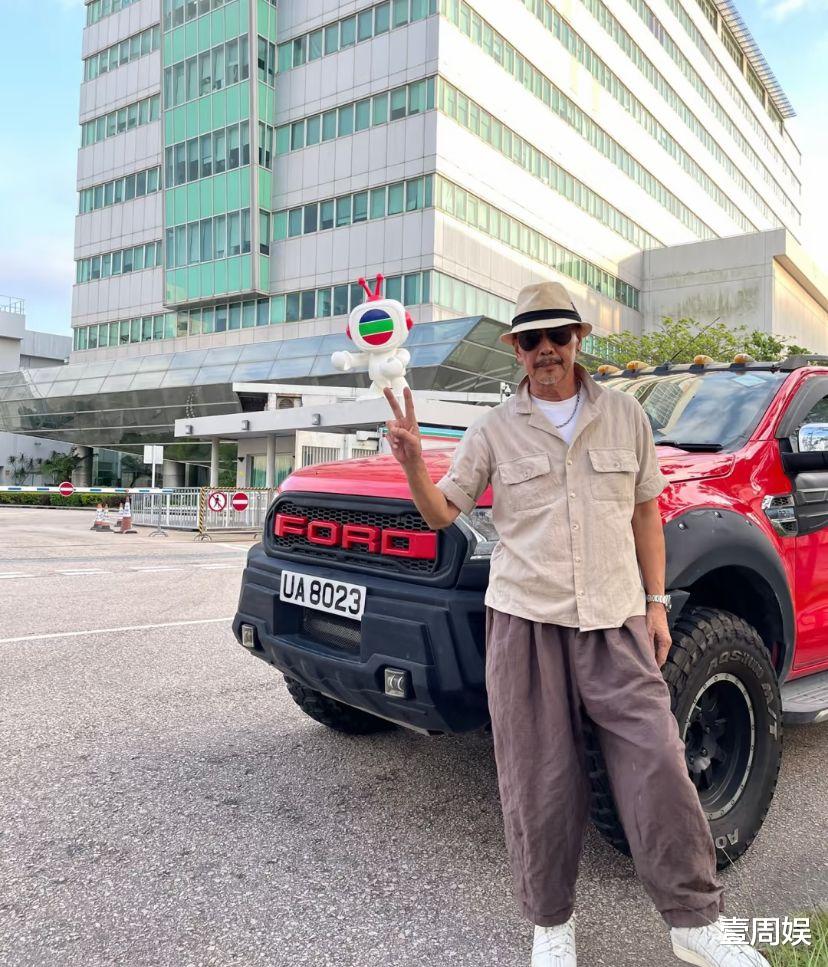 67岁TVB老戏骨宣布离巢，曾是古天乐的御用配音，网友感到惊讶和不舍