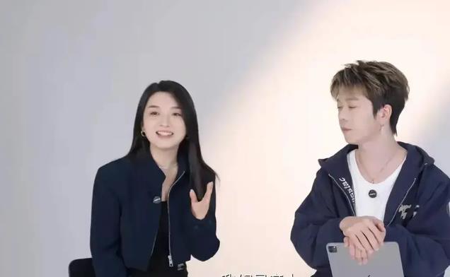 离婚4年后首次合体,承认离婚不离家,网友喊话:李行亮快学学!