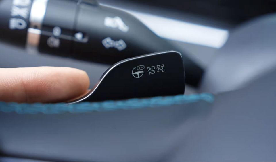 今日上市，海豹06 DM-i智驾版配“天神之眼”，续航2000km