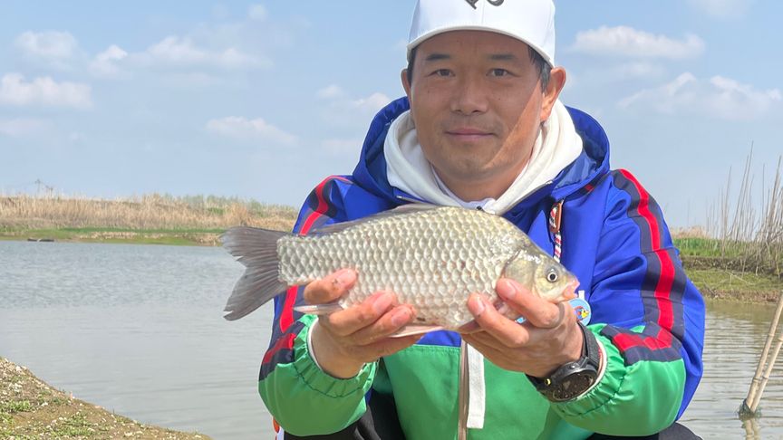 邓刚:钓鱼技艺超越年龄,我们一起来揭秘他的成功秘诀!