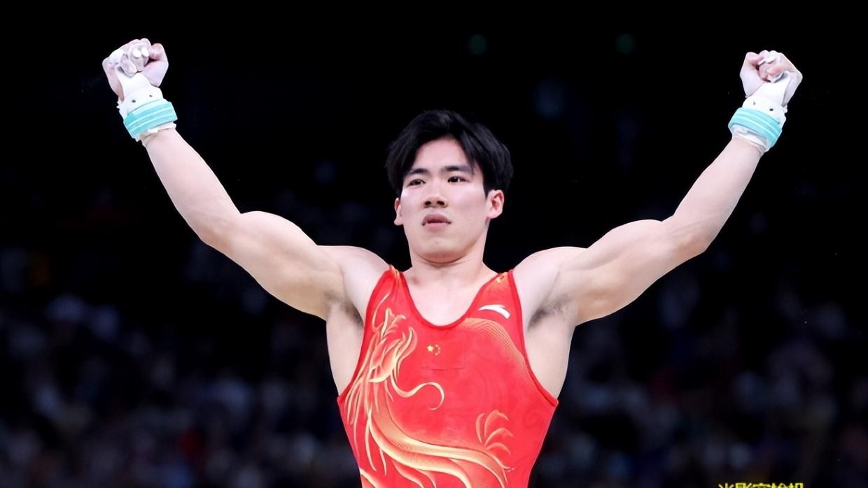 不懂体育还硬蹭，女明星被骂到删微博，到底该不该骂？