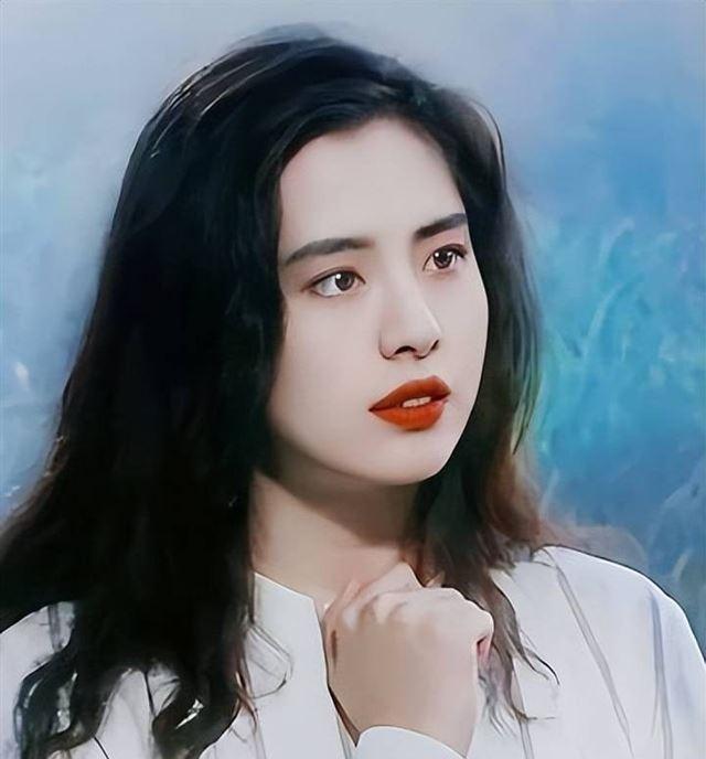 不工作不拍戏，在温哥华住16年的王祖贤，巨额收入是从何而来？