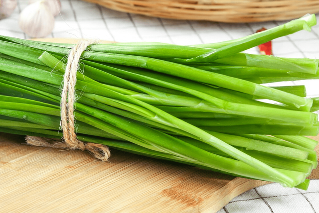 这个菜养肝又美容，才3元一斤，刮油减脂，进入4月，每天都在吃！