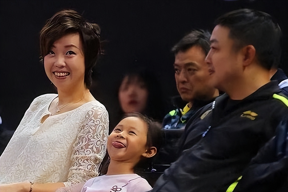 同居12年未果,徐威转身娶小20岁张怡宁,袁立3婚至今未生子!