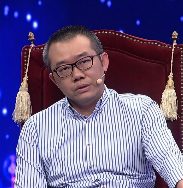 曝光!涂磊生病输液,本人晒照太憔悴满脸胡茬,手上的标签曝细节