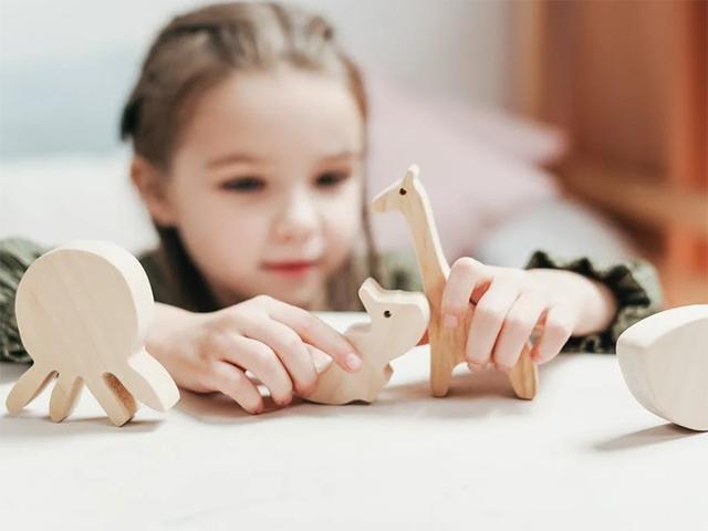 生育政策告急!10亿人口“嫌多”,14亿人口时却“嫌少”,为何?