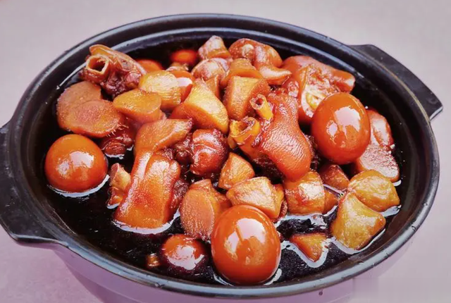 分享餐桌上的3大“美容菜”，女人常吃，低热量抗氧化，排毒刮油