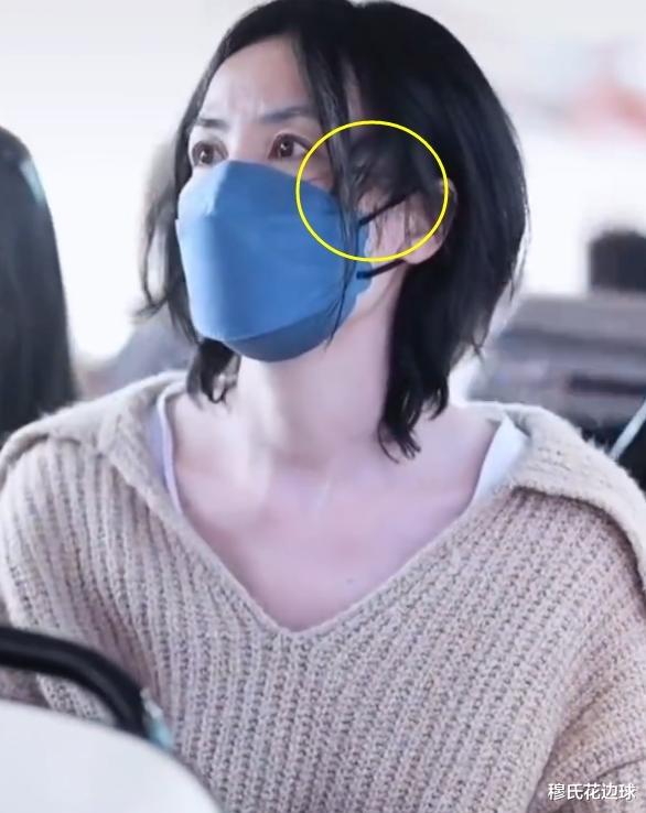 娱乐圈八卦：54岁王菲和17岁女儿李嫣机场遭曝光！母女状态大不同