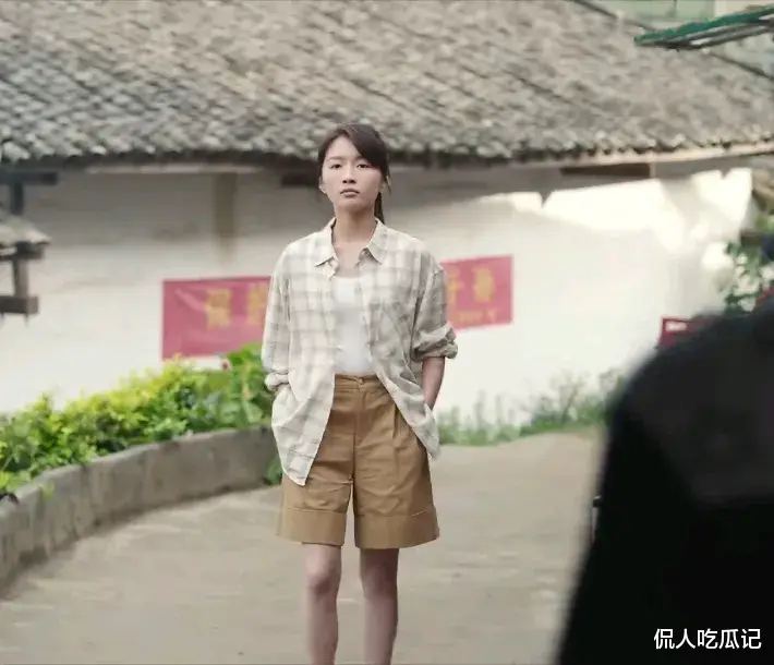 《驻站》李浩菲:演技长相皆被嘲,还被骂资源咖,究竟谁在捧她?