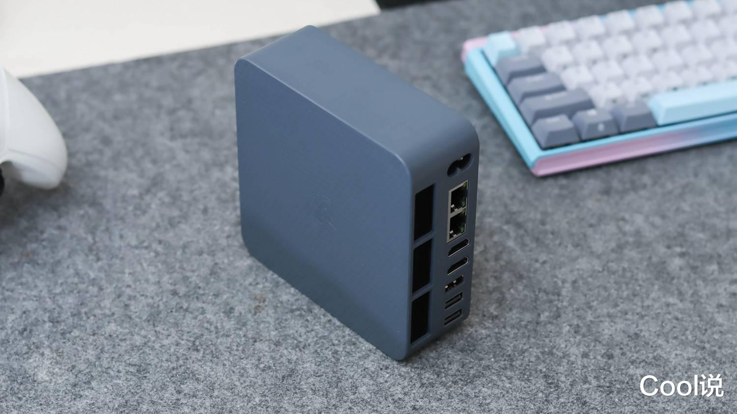 电脑界告诉你什么叫卷？7735HS迷你主机1200+起，办公起来真挺香