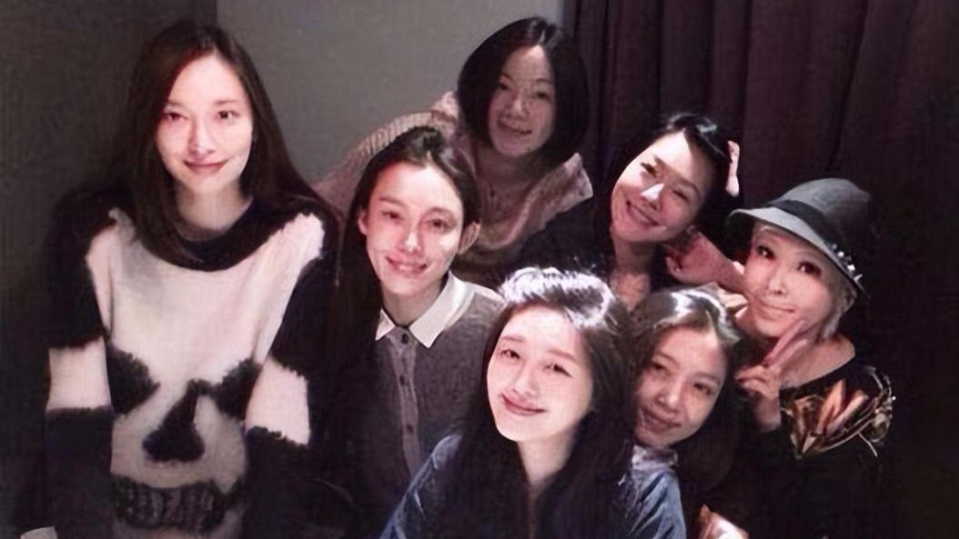 全是狠角色？啃食“人血馒头”的可不只是前夫，S闺蜜团一个比一个离谱！