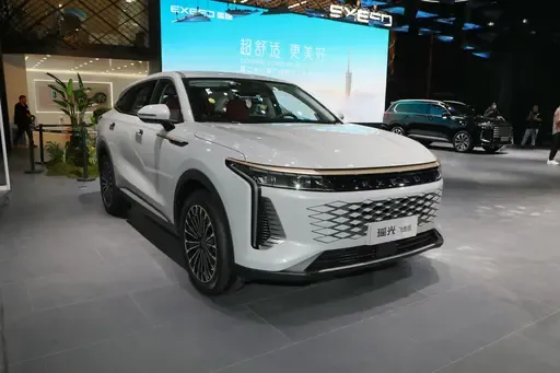 最适合长途自驾游的5款车，动力足底盘稳，极速150都不飘
