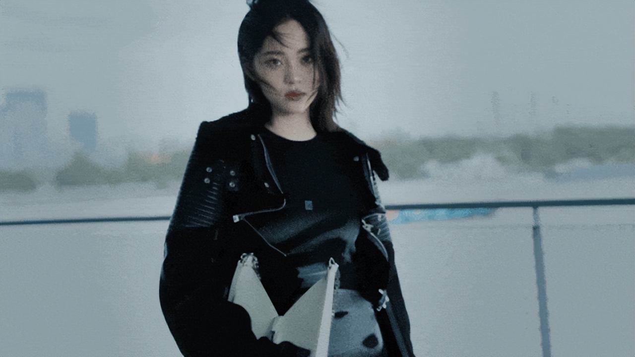 欧阳娜娜的“没分寸”,让所有接触过的男明星都感到尴尬