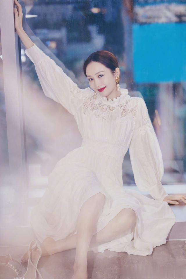 国民女神王鸥清纯玉照大赏,35张美图张张沁人心脾