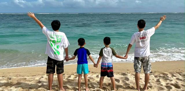 林志颖曝Kimi已高过自己，目标身高183厘米，在一起像兄弟