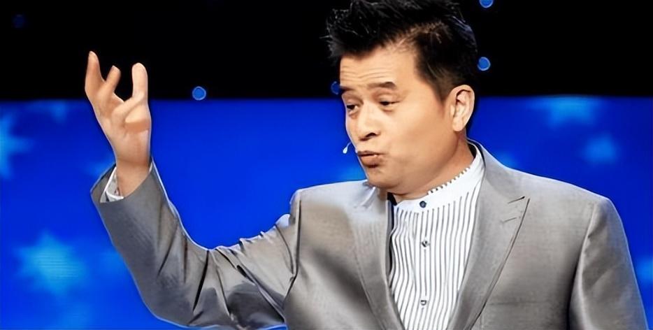 被批“不男不女”的毕凌，把父亲毕福剑所剩无几的体面，撕得稀碎